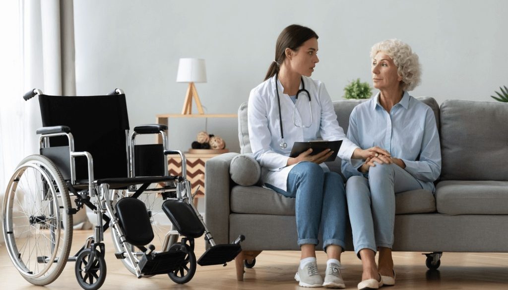 فیزیوتراپی در منزل برای چه بیمارانی مناسب است؟
