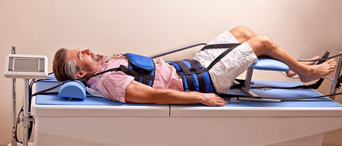 ترکشن ستون فقرات در فیزیوتراپی