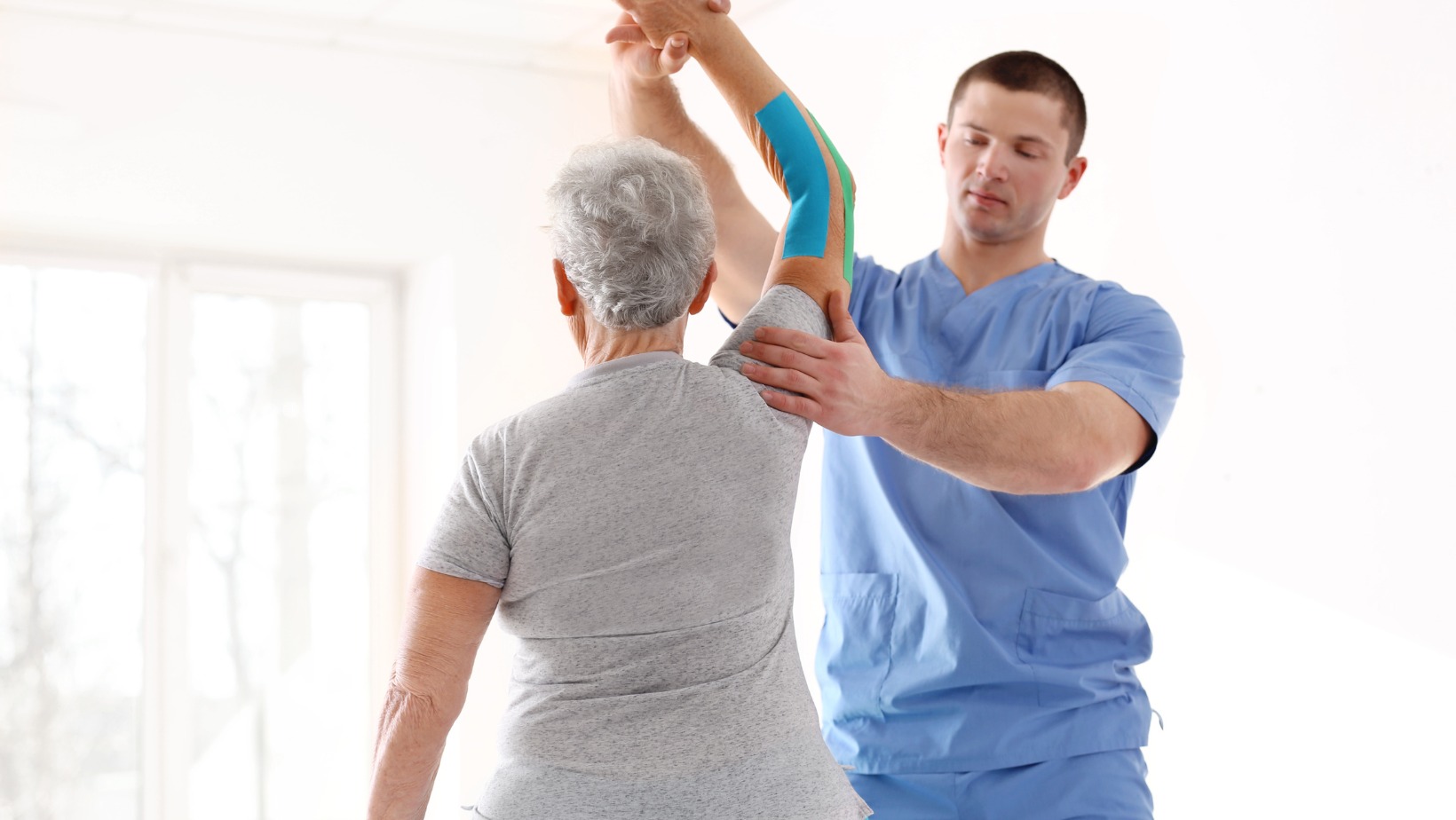 فیزیوتراپی سالمندان