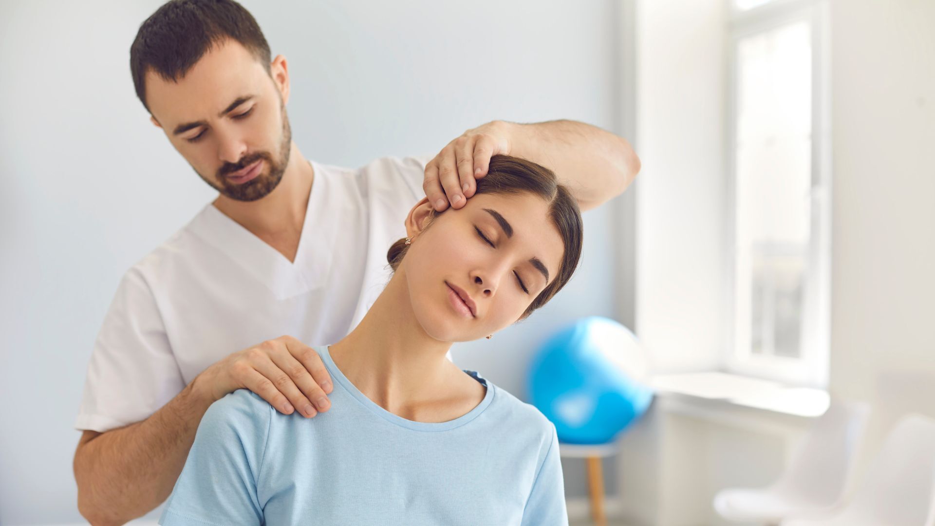 ضربه شلاقی گردن فیزیوتراپی