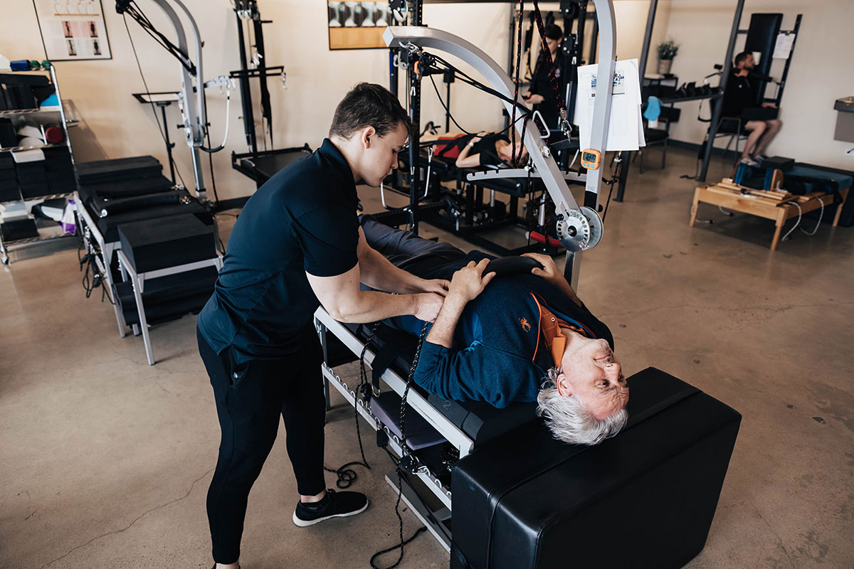 ابزارها و تجهیزات مدرن در درمان قوز گردن