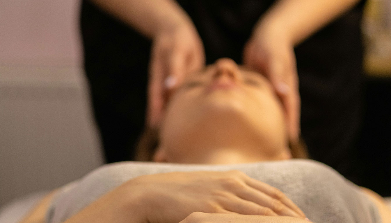 درمان سینوزیت با ماساژ درمانی