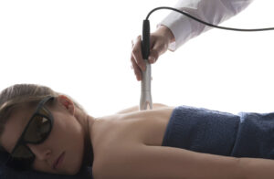 کاربردهای درمانی لیزر پرتوان فیزیوتراپی