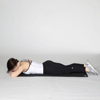 بلند کردن پا به صورت معکوس از حرکات اصلاحی برای چرخش لگن